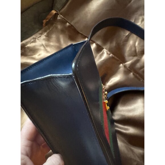 Gucci Sylvie Small Authentic Leather Shoulder Bag Web Stripe & Gold Clasp - Picture 4 of 13